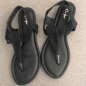 🌻3/20 Curfew slip on sandal.  Size 6